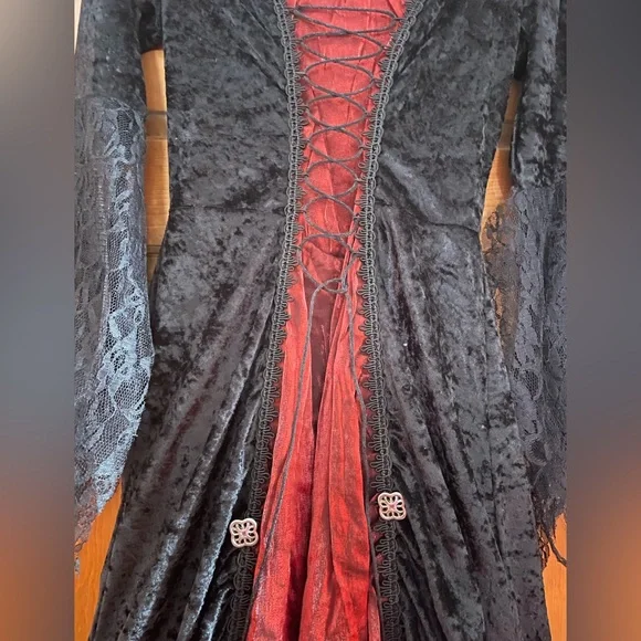 inCharacter Black & Red Lace-Up Gothic Vampire Dress Small - Picture 3 of 16